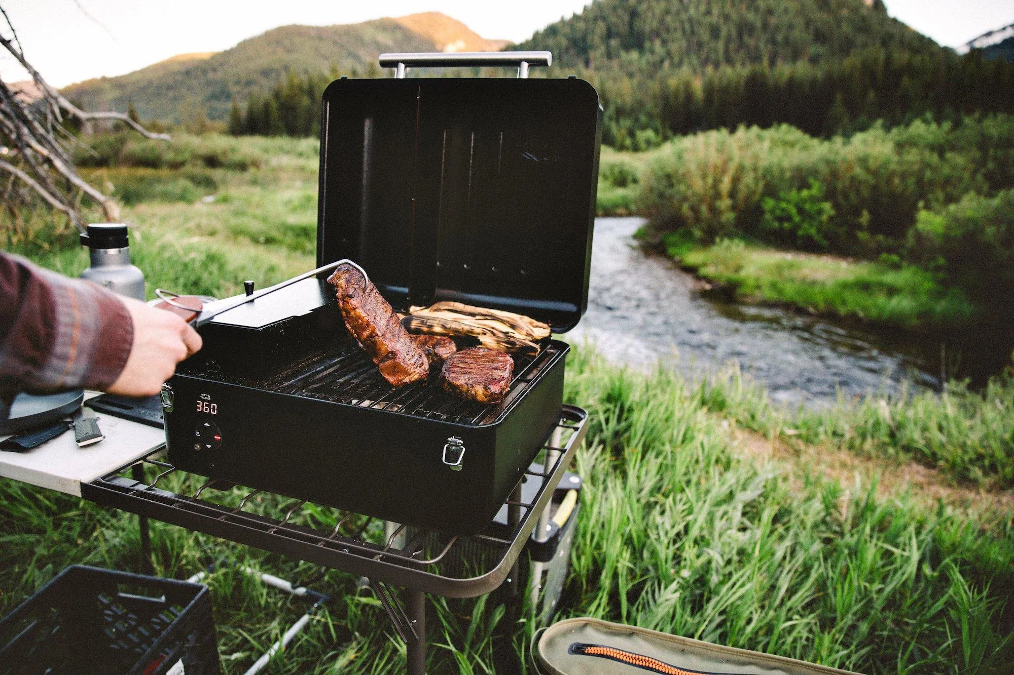 Traeger Ranger Portable Pellet Grill - TFT18KLD